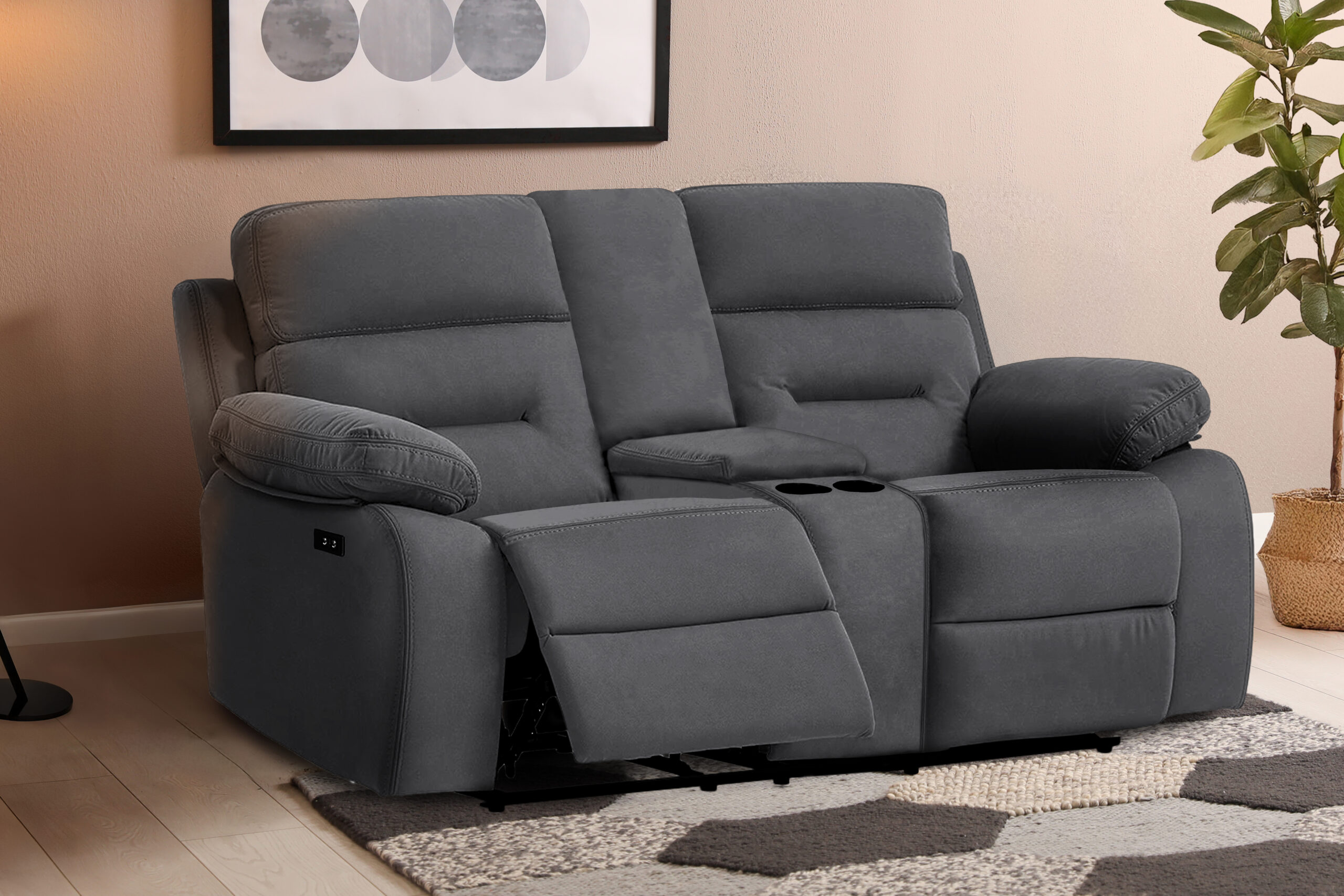 Love seat console lifestyle 3