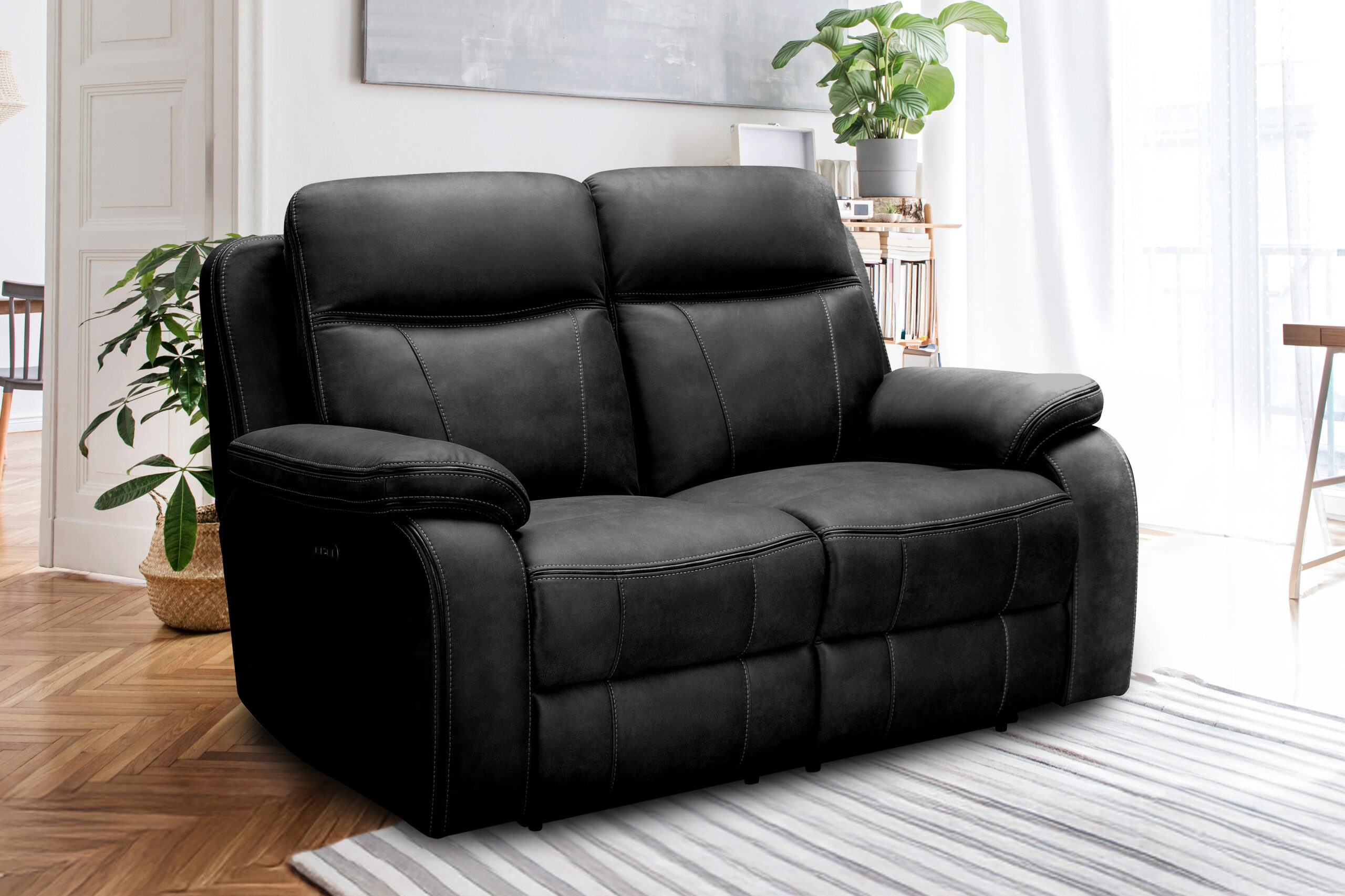 Loveseat lifestyle 2